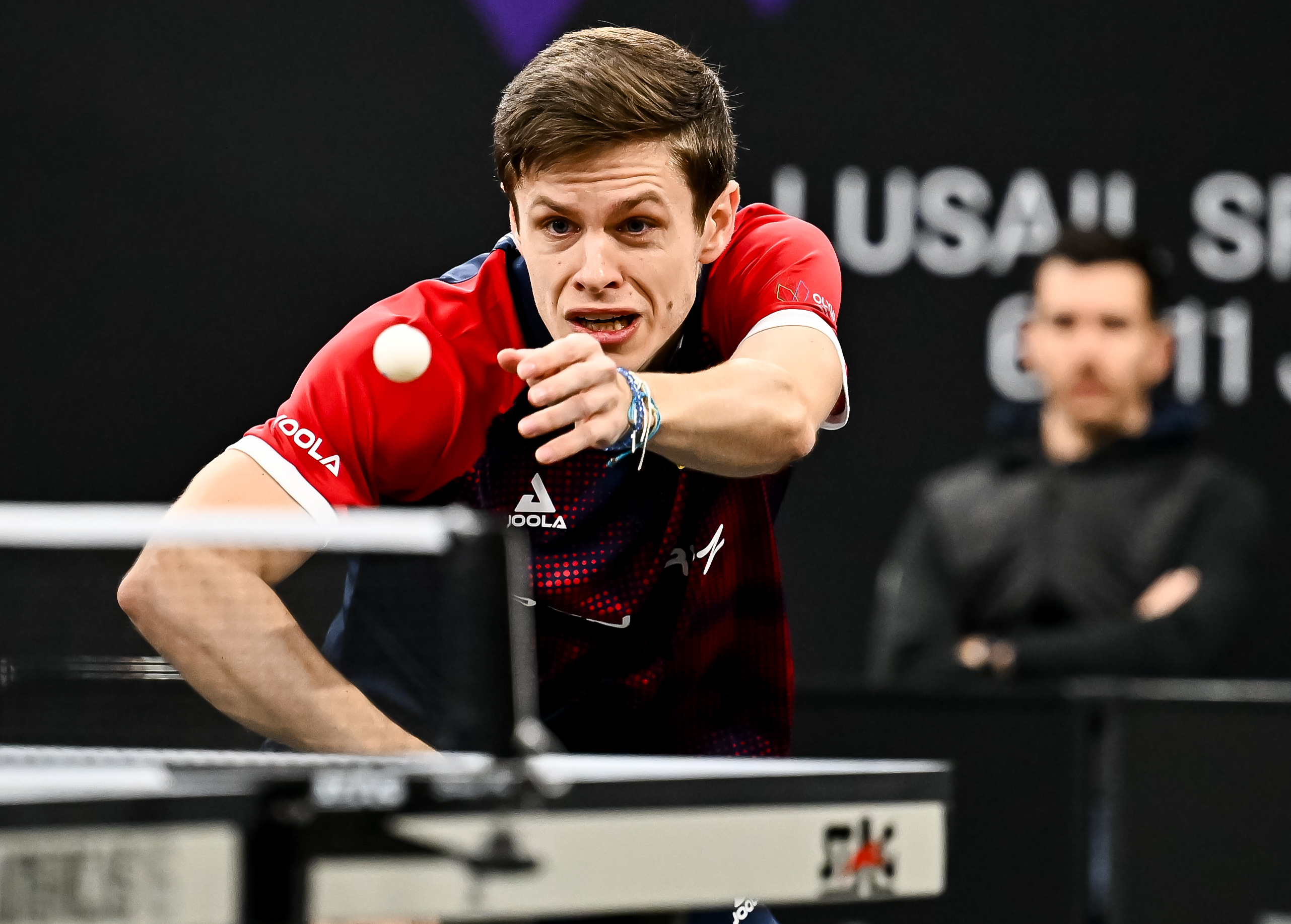 球员们在关键时刻展现出色的冷静和应变能力,赢得胜利(球员应遵守的4条) 球员们在关键时刻展现出色的冷静和应变能力,赢得胜利(球员应遵守的4条)