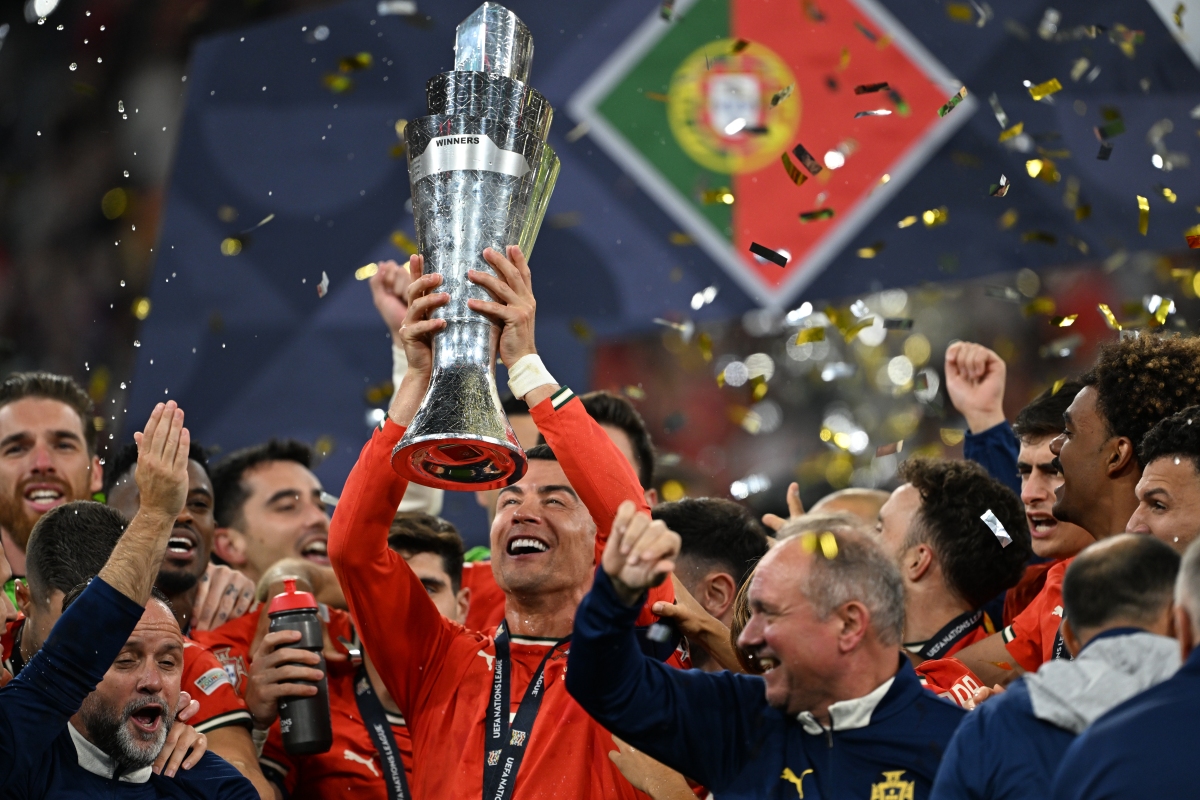 开云-曼联惊险击败巴塞罗那,杀入欧冠决赛的是谁